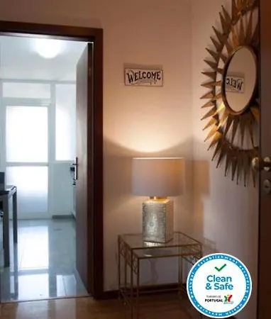 Center * Maía